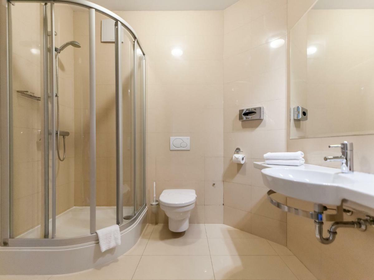 Apartament Hotelowy Delux W Kolobrzegu Ul Kosciuszki 16 Pobyt 7 Nocy 20 Procent Rabatu ,4 Dni 10 Procent Rabatu Exterior foto